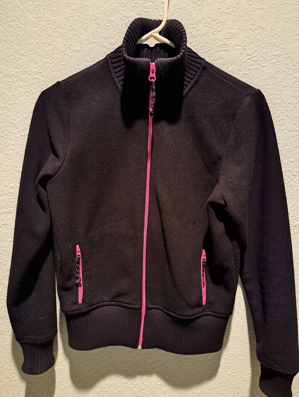 Old Navy Black And Pink Fleece Jacket